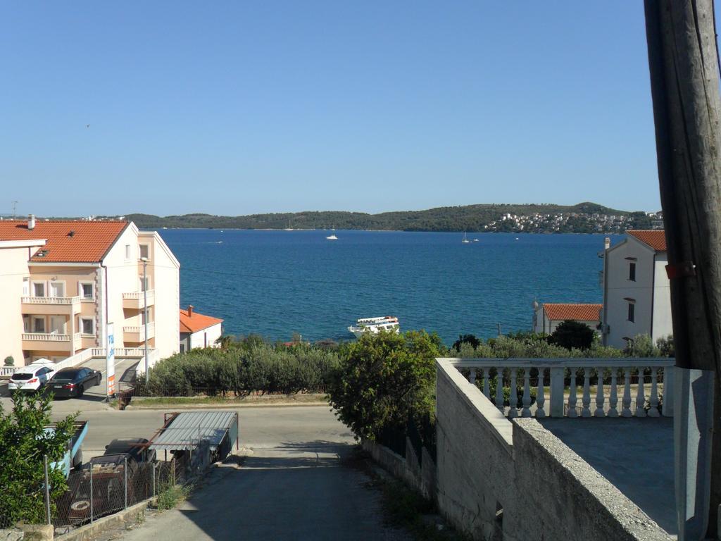 Apartments Valjan Trogir Exterior foto